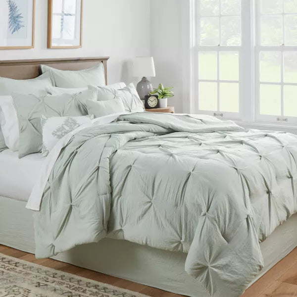 8pc Pinch Pleat Comforter Bedding Set - King