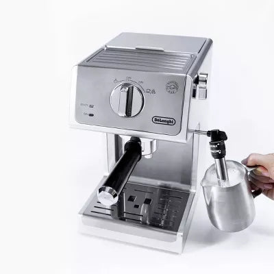 Delonghi 15 Bar Pump Espresso Machine