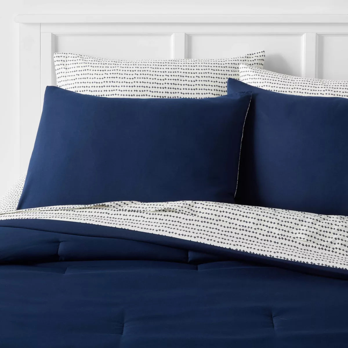 Solid Microfiber Comforter & Sheets Set - Full