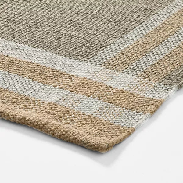 Plaid Indoor/Outdoor Scatter Accent Rug Green - 2'1"x3'2"
