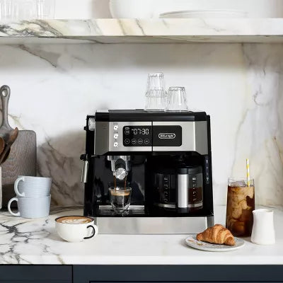 All-In-One Combination Coffee and Espresso Machine : 10-Cup, 15 Bars, Digital Timer, Black