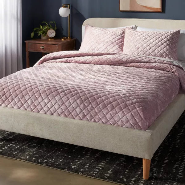 Luxe Diamond Stitch Velvet Quilt - King