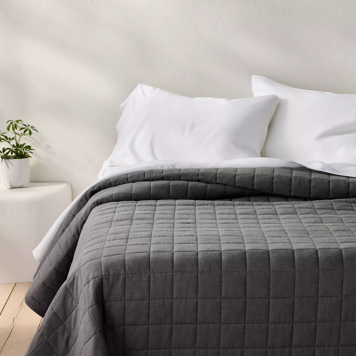 Heavyweight Linen Blend Quilt - King