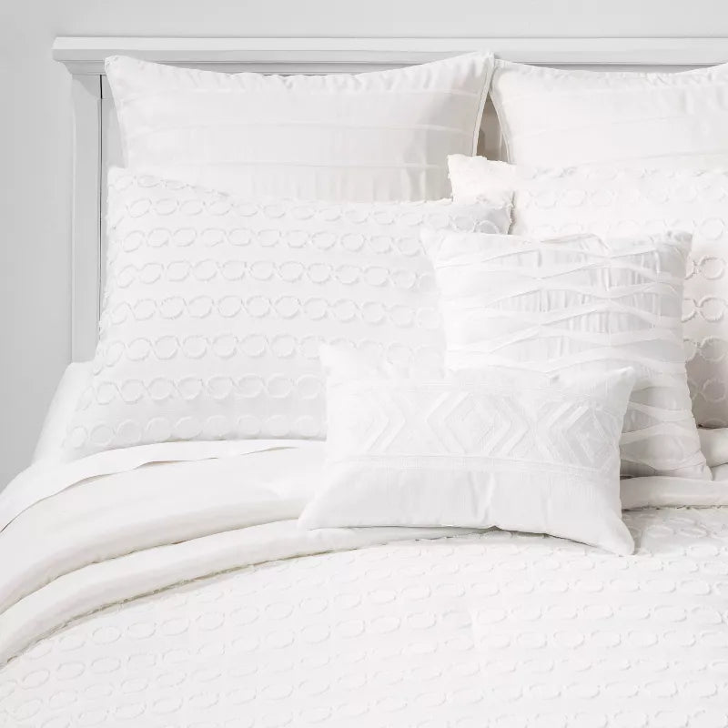 8pc Clipped Jacquard Geo Circle Comforter Bedding Set White - Queen