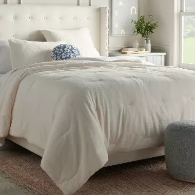 3pc Luxe Faux Fur Comforter and Sham Set - King
