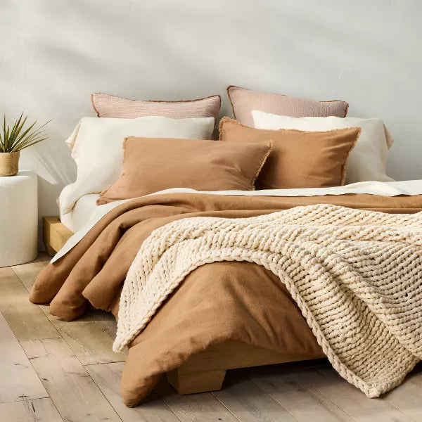 Heavyweight Linen Blend Comforter - Size King/California King