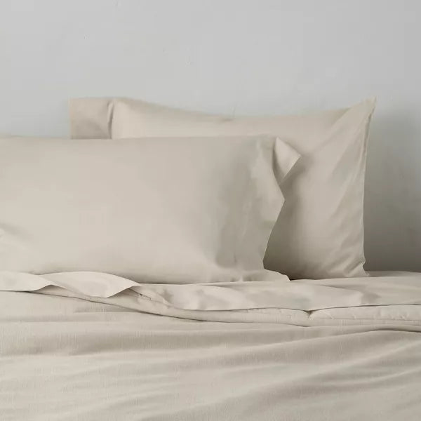 300 Thread Count Temperature Regulating Solid Pillowcase Set - Standard