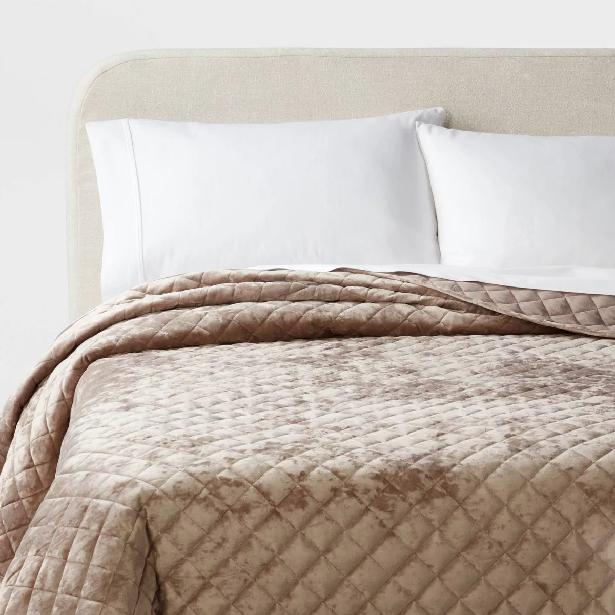 Luxe Diamond Stitch Velvet Quilt - Full/Queen
