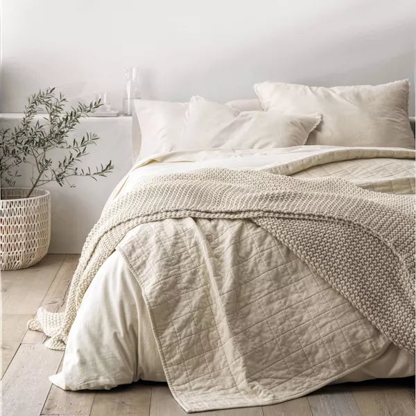 Heavyweight Linen Blend Quilt - King