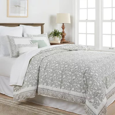 8pc Printed Floral with Border Comforter Set Green - Queen
