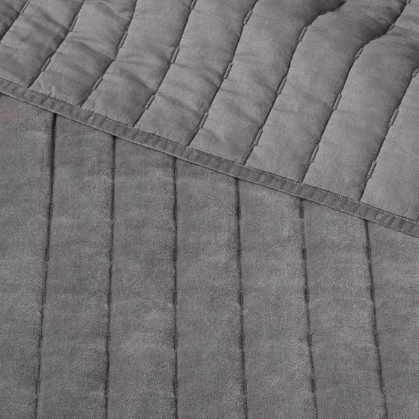 Channel Stitch Velvet Quilt King
