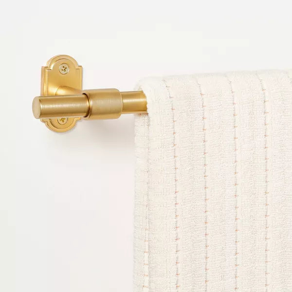 Classic Metal Towel Bar