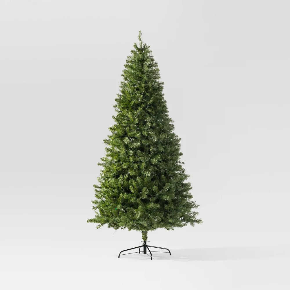 Pre-Lit LED Alberta Spruce Artificial Christmas Tree, final cut