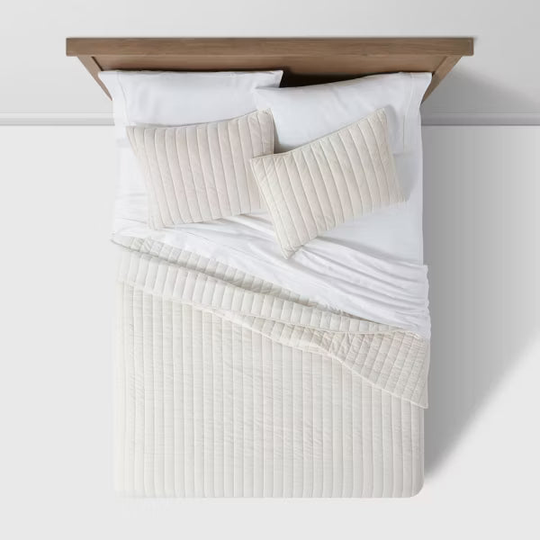 Channel Stitch Velvet Quilt  - Full / Queen