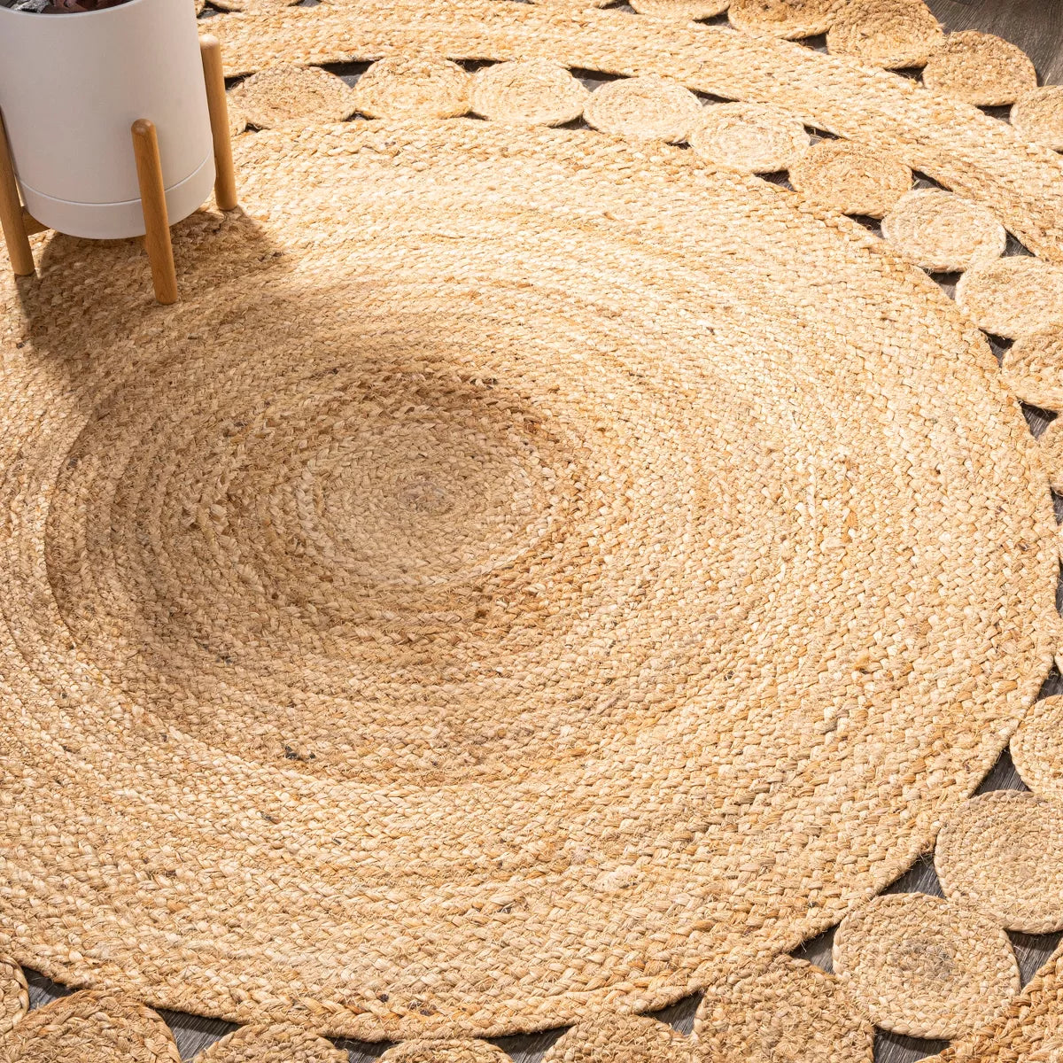 Bodhi 6"  Round Area Rug