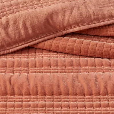 Lofty Velvet Quilt - King