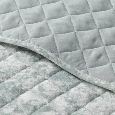 Luxe Diamond Stitch Velvet Quilt - King