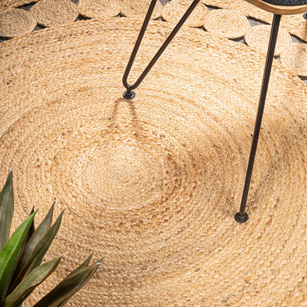 Bodhi 6"  Round Area Rug