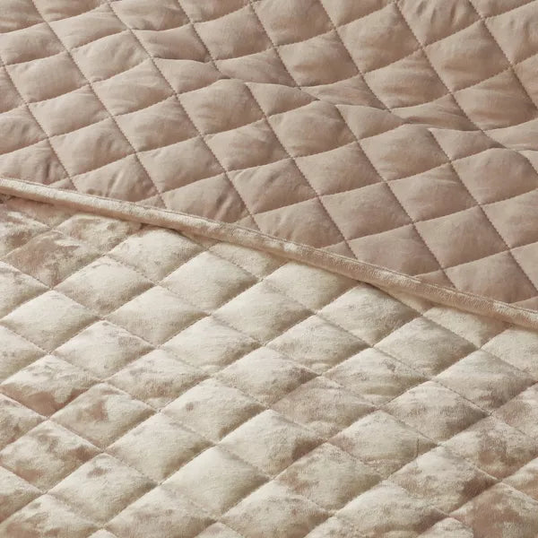 Luxe Diamond Stitch Velvet Quilt King