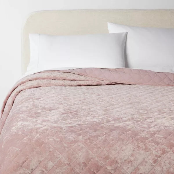 Luxe Diamond Stitch Velvet Quilt - Full/Queen