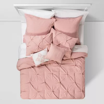 8pc Pinch Pleat Comforter Bedding Set - Queen