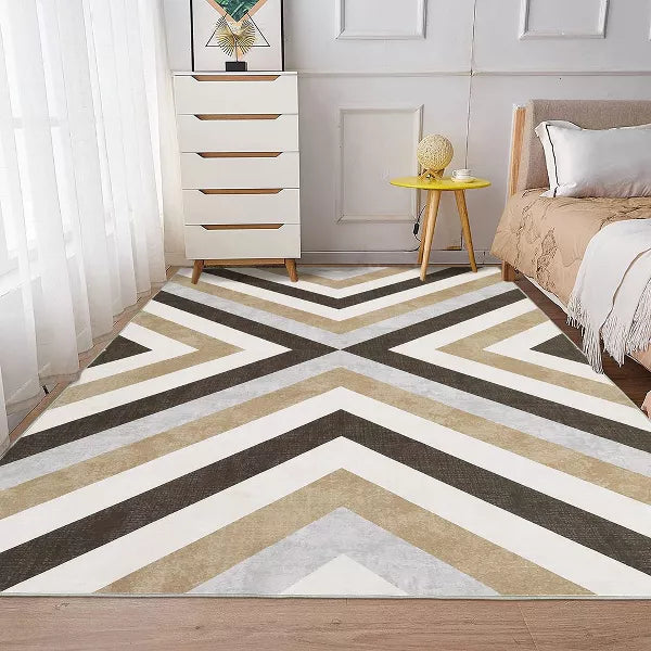 5 'x 7' Geometric Area Rug SHOWROOM ITEM