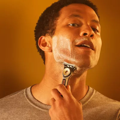 Labs Heated Razor with 2 Razor Blade Refills & Charging Dock Starter Kit - 4ct