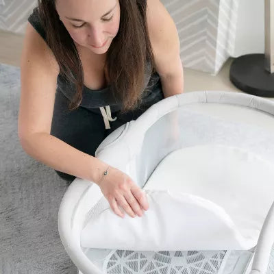 BassiNest Swivel Sleeper - Gray