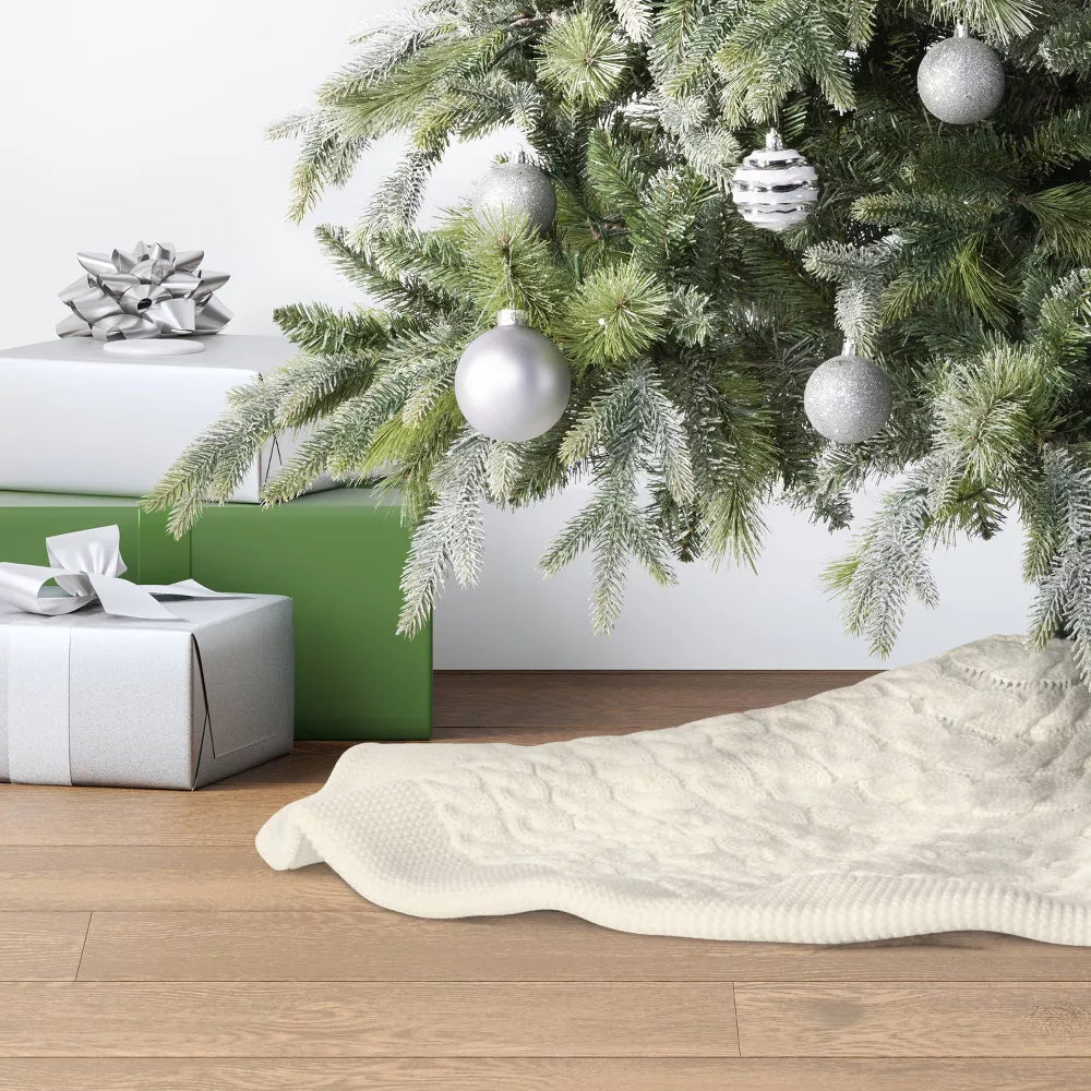 Centric Cable Knit Tree Skirt, final cut