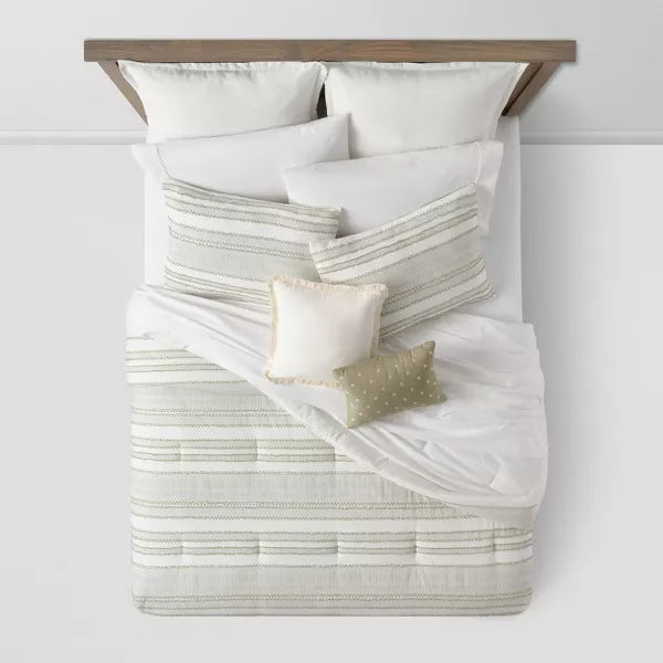 8pc Clipped Jacquard Stripe Comforter Bedding Set, King