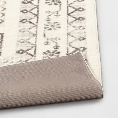 Washable Distressed Persian Accent Rug Cream - 7x10