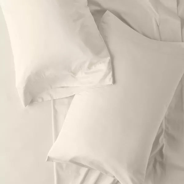 300 Thread Count Temperature Regulating Solid Pillowcase Set - Standard