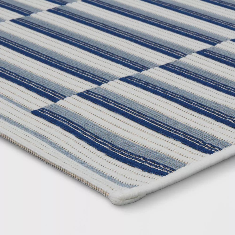 Linear Geo Outdoor Area Rug 3'11"x5'5"