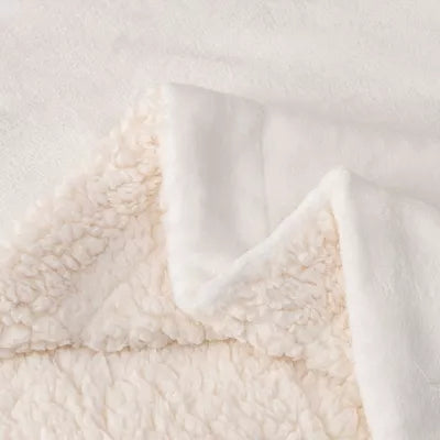 Cozy Solid Plush with Shearling Reverse Bed Blanket - King