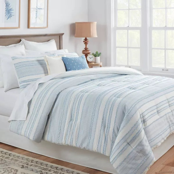 6pc Clipped Jacquard Stripe Comforter Bedding Set - King