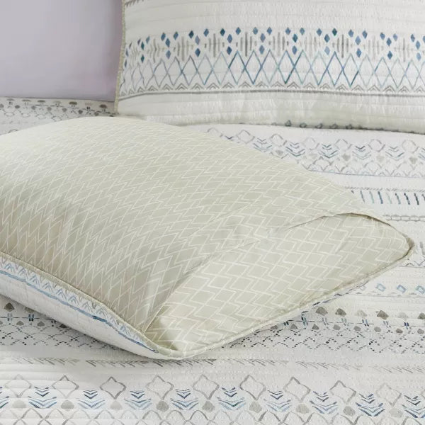 5pc Printed Seersucker Comforter with Throw Pillows Bedding Set -  King/California King