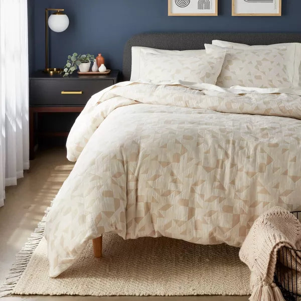 Geo Matelasse Duvet Cover and Sham Set - King