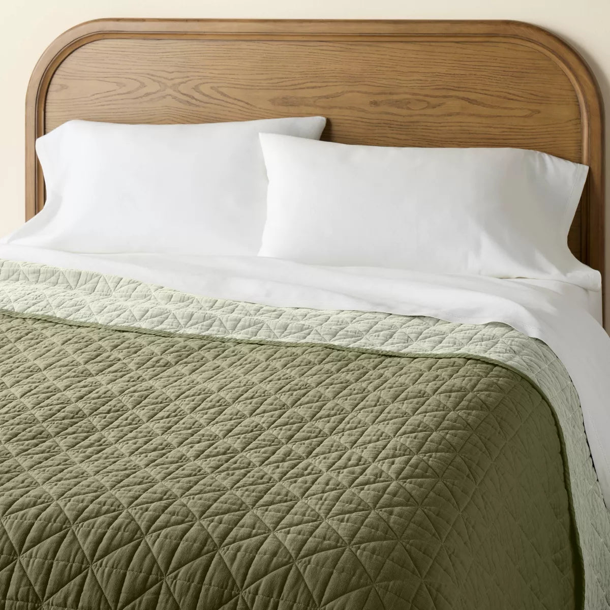Reversible Lightweight Quilt Tonal Green - Hearth & Hand™ with Magnolia SHOWROOM ITEM
