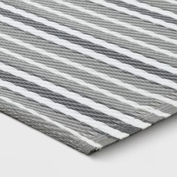 Striped Indoor/Outdoor Rug 4'x6', final cut