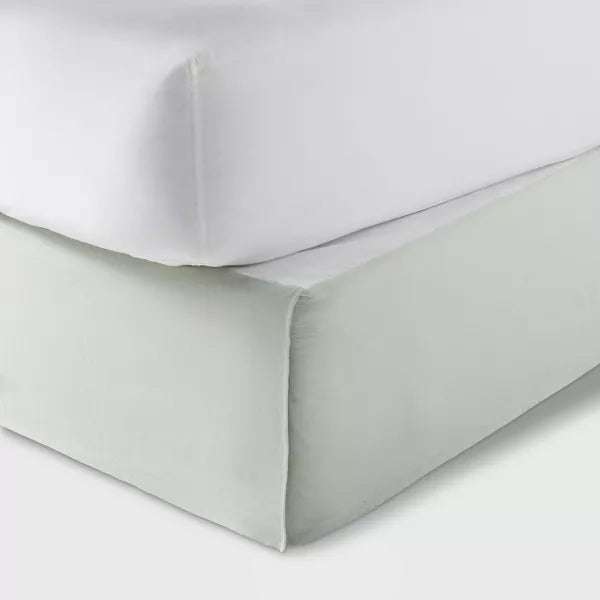 8pc Pinch Pleat Comforter Bedding Set - King