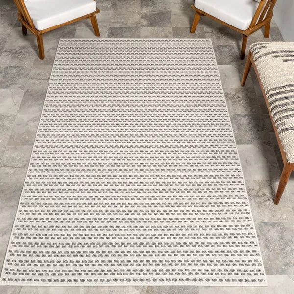 Skyla Geometric Indoor/Outdoor Area Rug