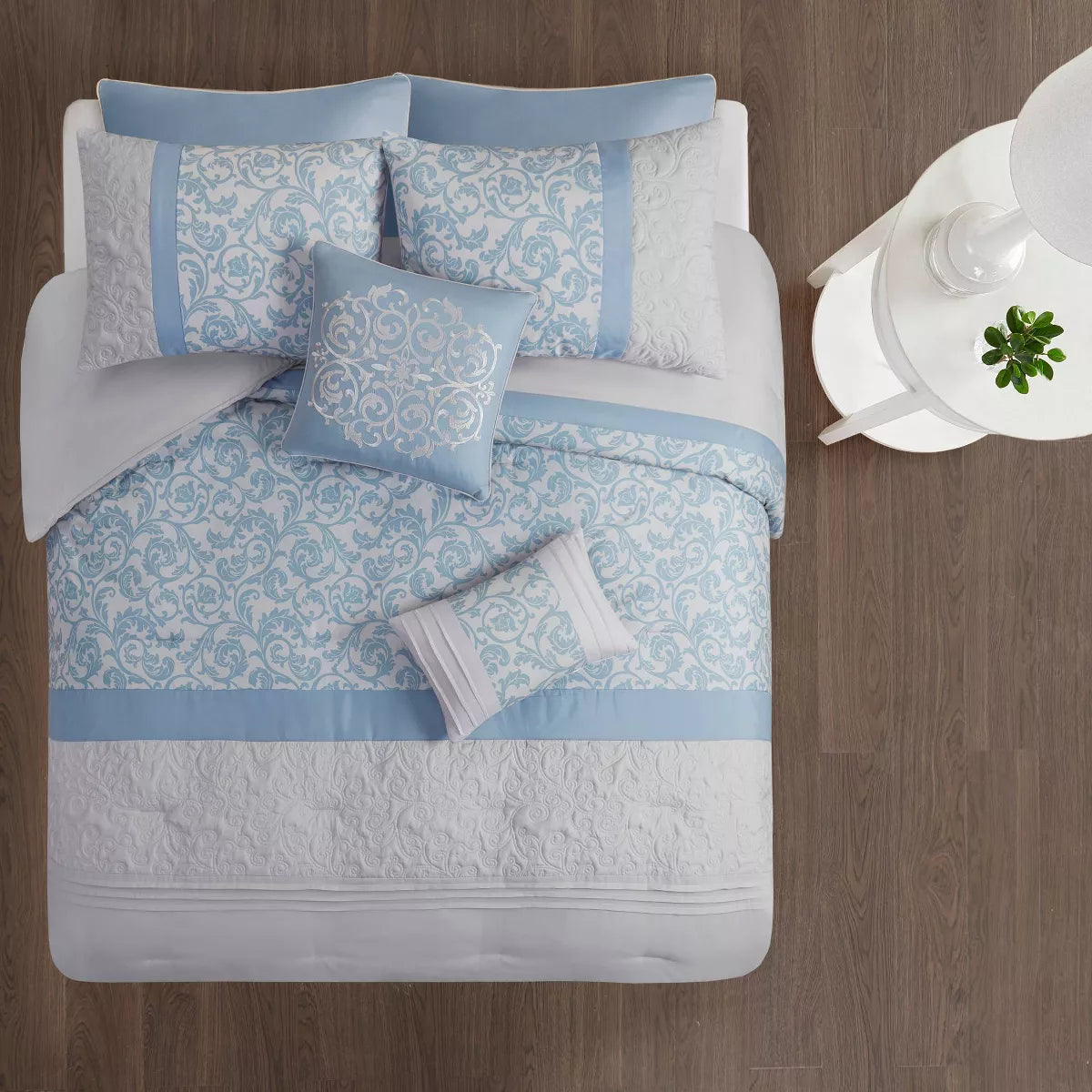 8pc Casey Embroidered Comforter Set