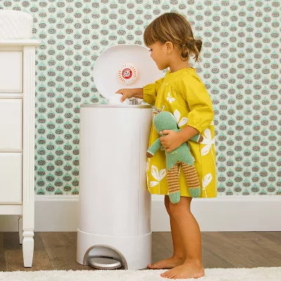 STEP Diaper Pail, Powered by Arm & Hammer