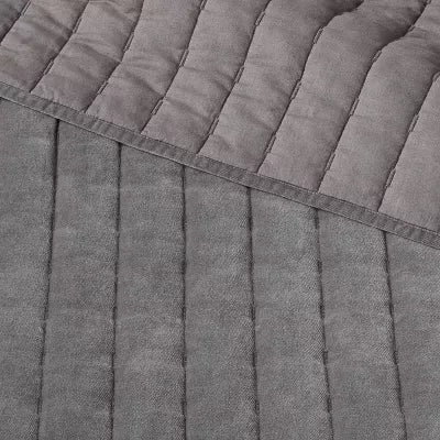 Channel Stitch Velvet Quilt - Full/Queen