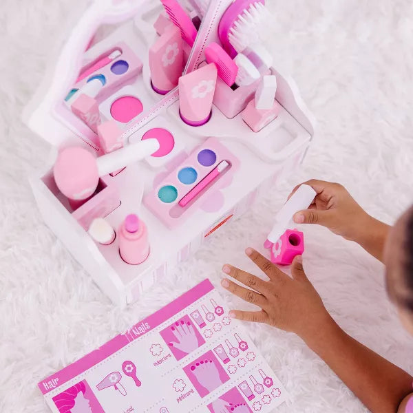 Wooden Beauty Salon Play Set With Vanity and Accessories - 17pc