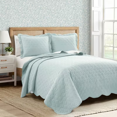 3pc Coastal Chic Scallop Edge Reversible Quilt - Full/Queen