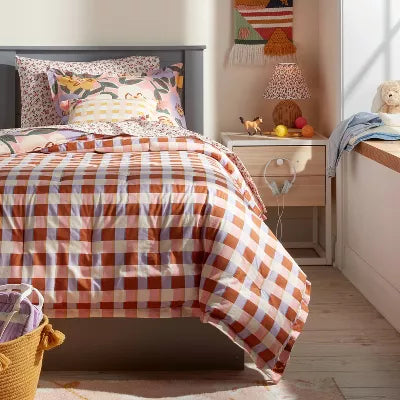 Flower/Plaid Reversible Kids' Comforter Set - Full/Queen