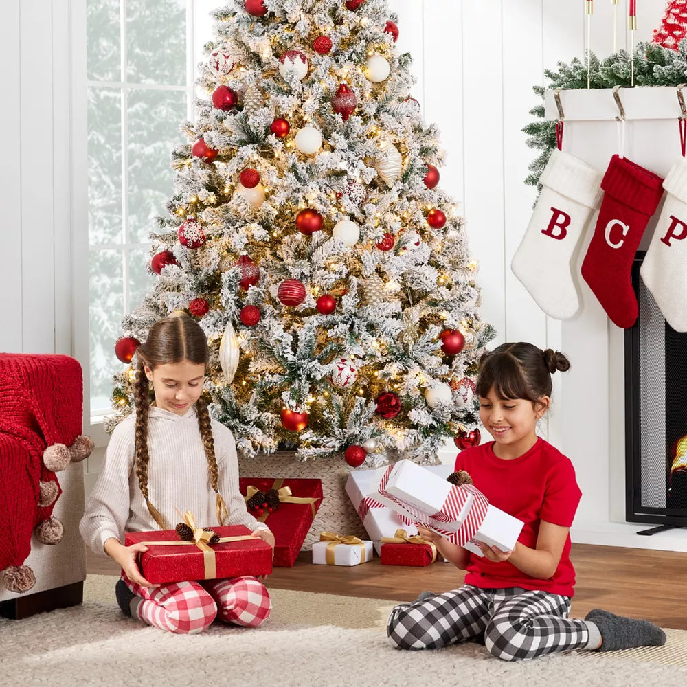 Pre-Lit Holiday Christmas Pine Tree w/ Snow Flocked Branches, Warm White Lights, final cut