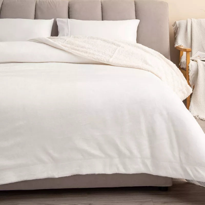 Cozy Solid Plush with Shearling Reverse Bed Blanket - King