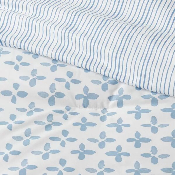 8pc Block Print with Border Comforter Bedding Set Light Blue - King